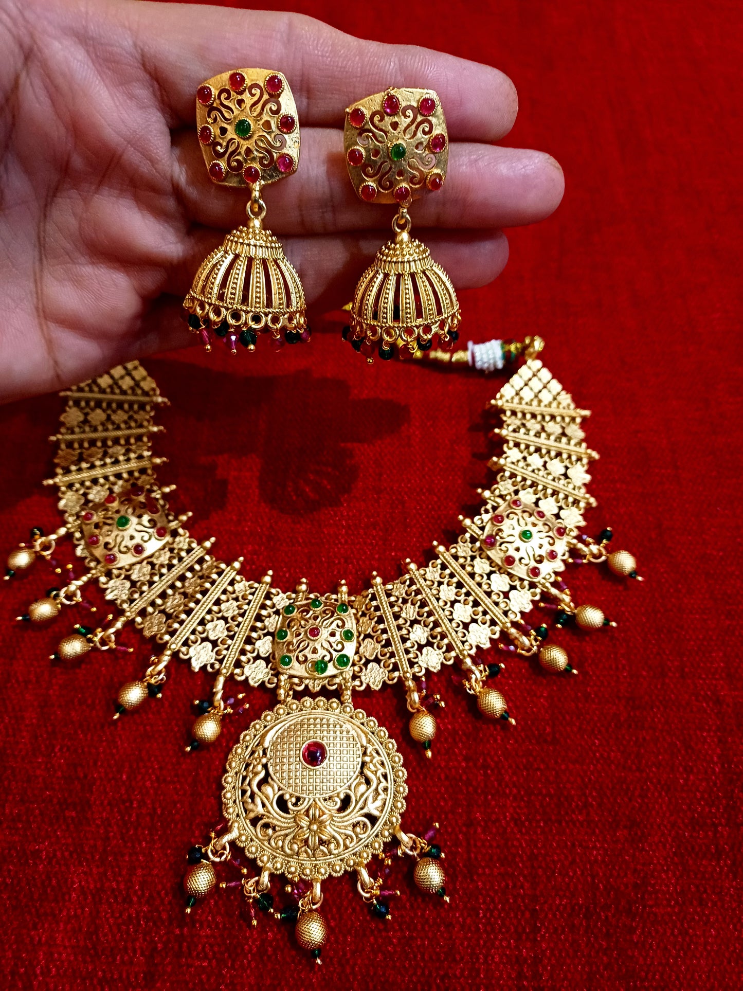 Antique Set With Jhumkas