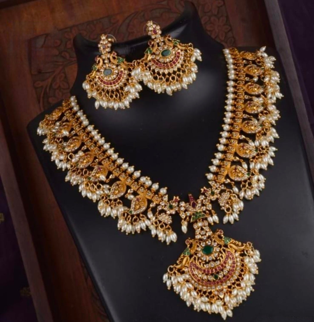 Necklace Set