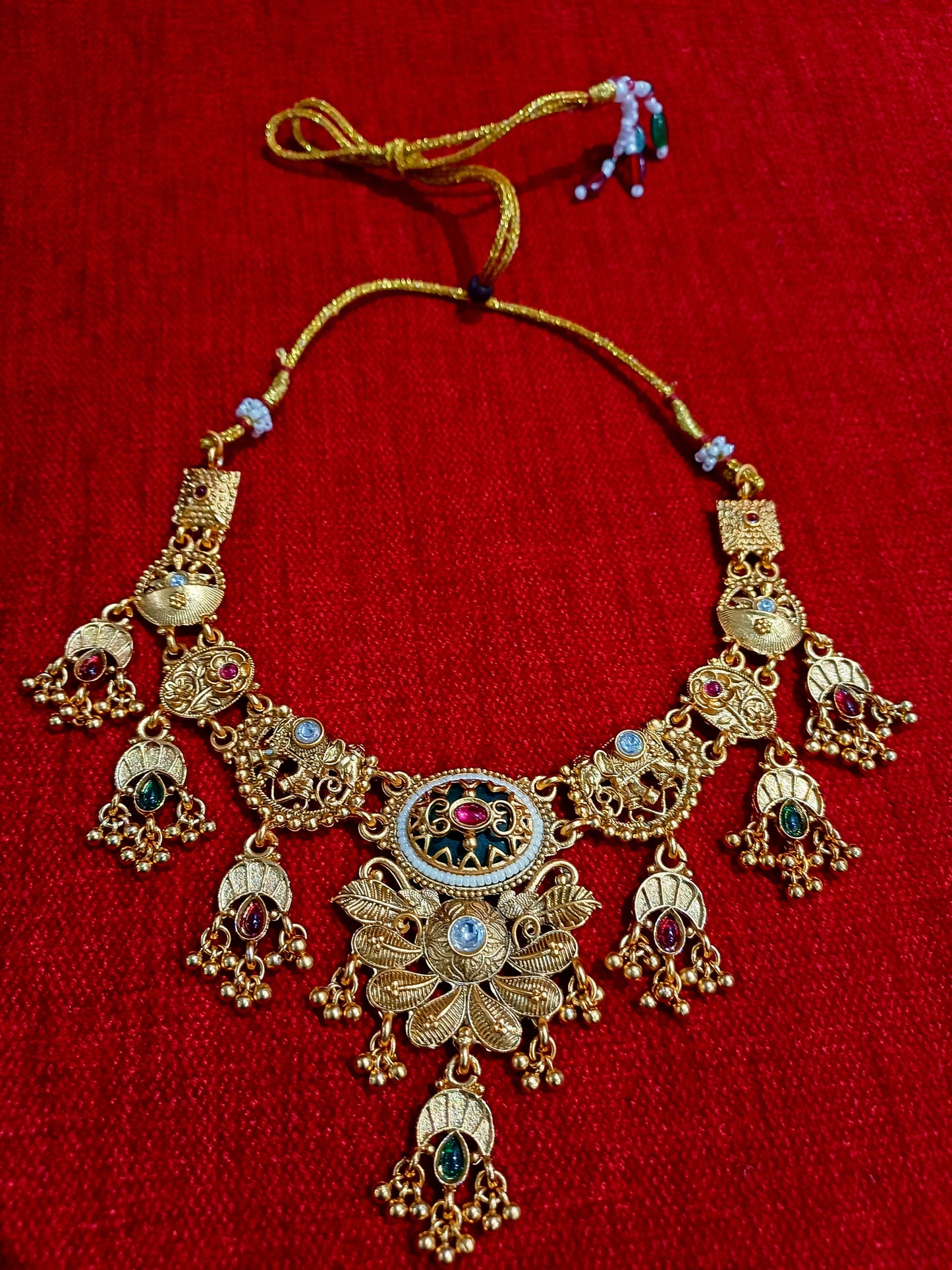 Heritage Necklace set