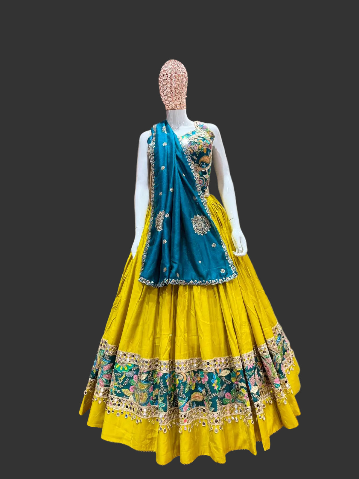 Chanya choli