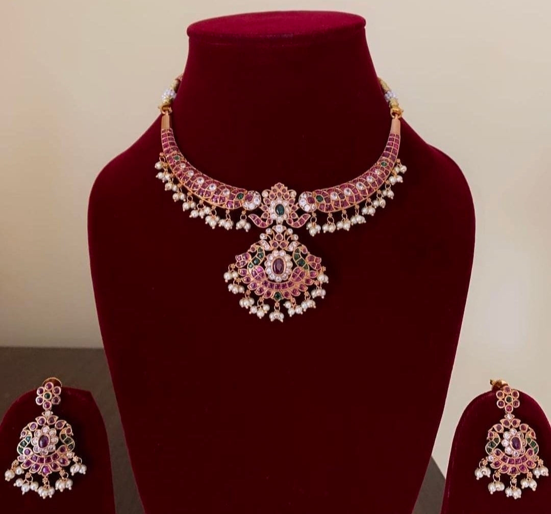 Necklace set