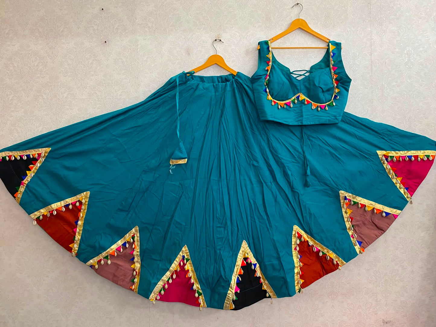 Lahenga Choli set