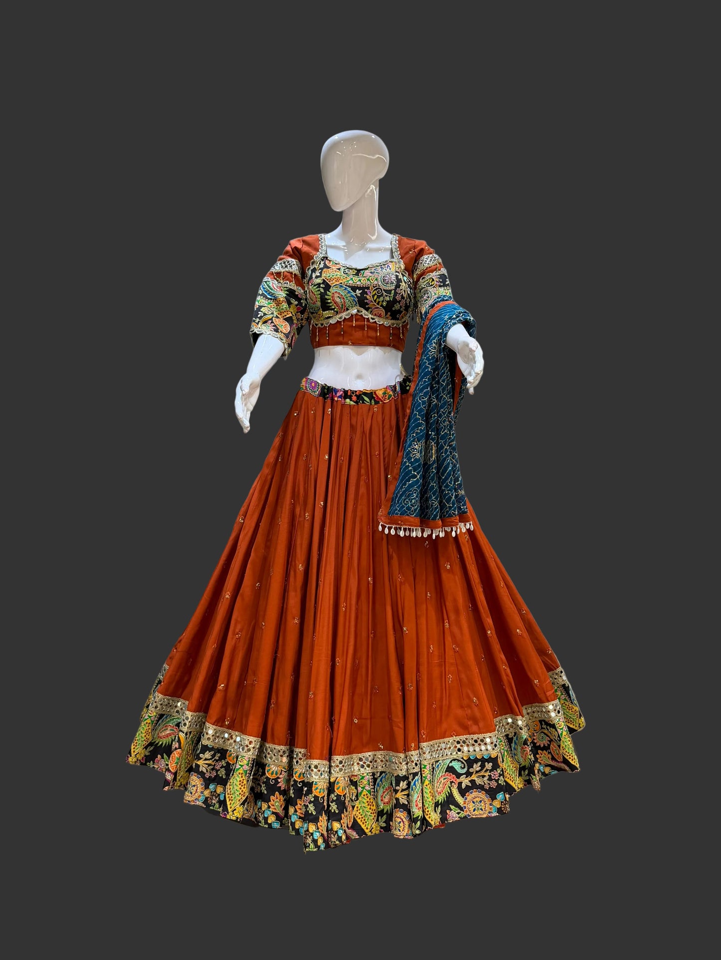 Chanya choli